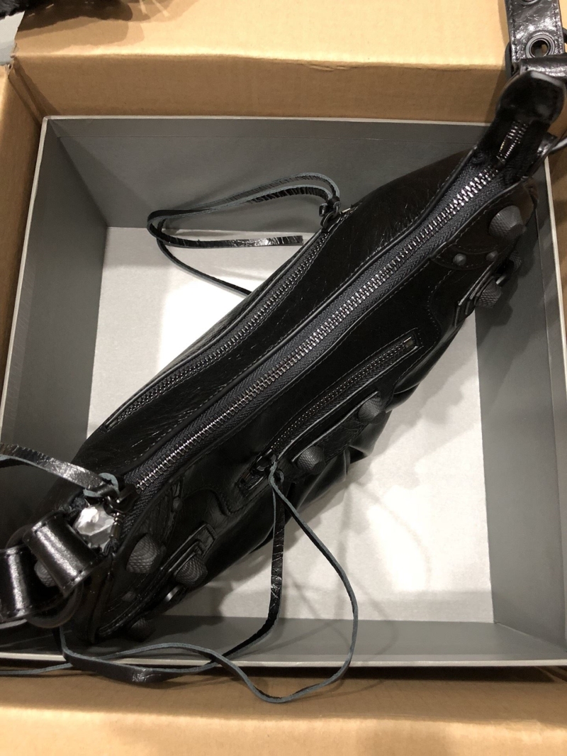 Ba1en*iaga le cagole bags